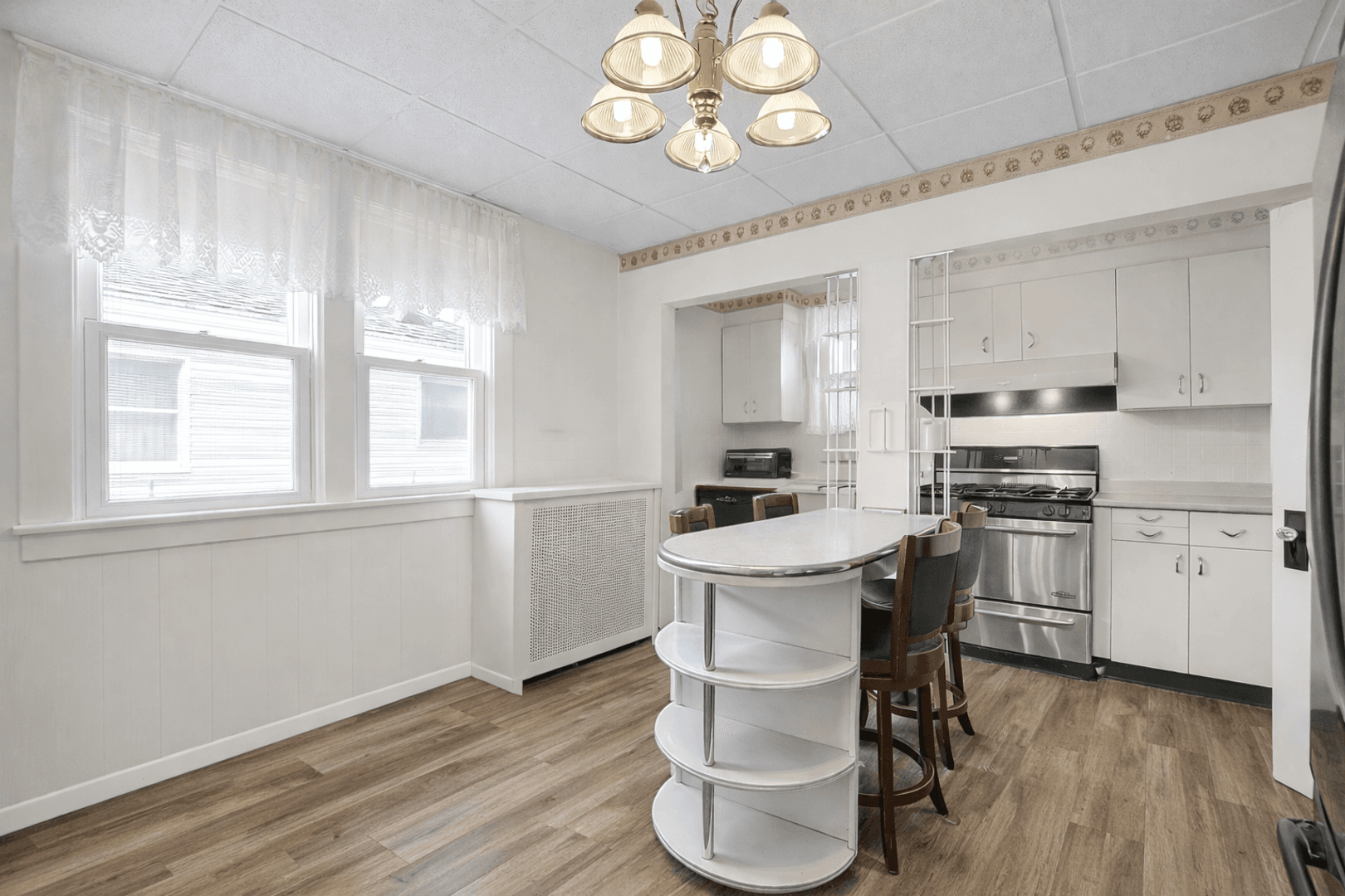 St. Paul House: 1267 Hewitt Ave