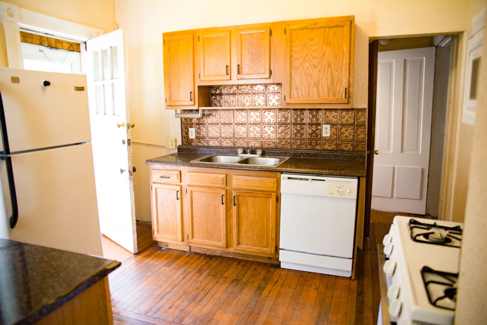 Minneapolis Apartment: 2108 Talmage Ave SE