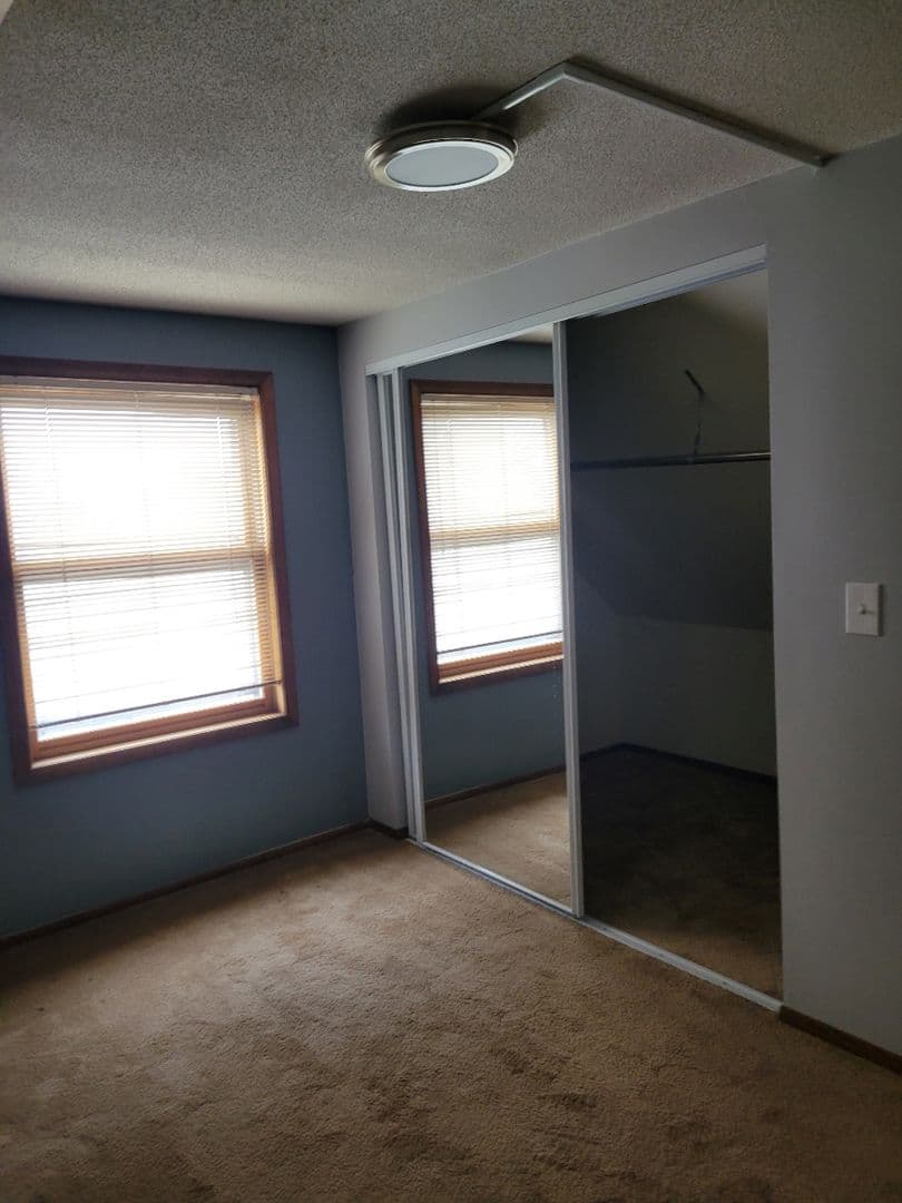 St. Paul House: 1633 Van Buren Ave