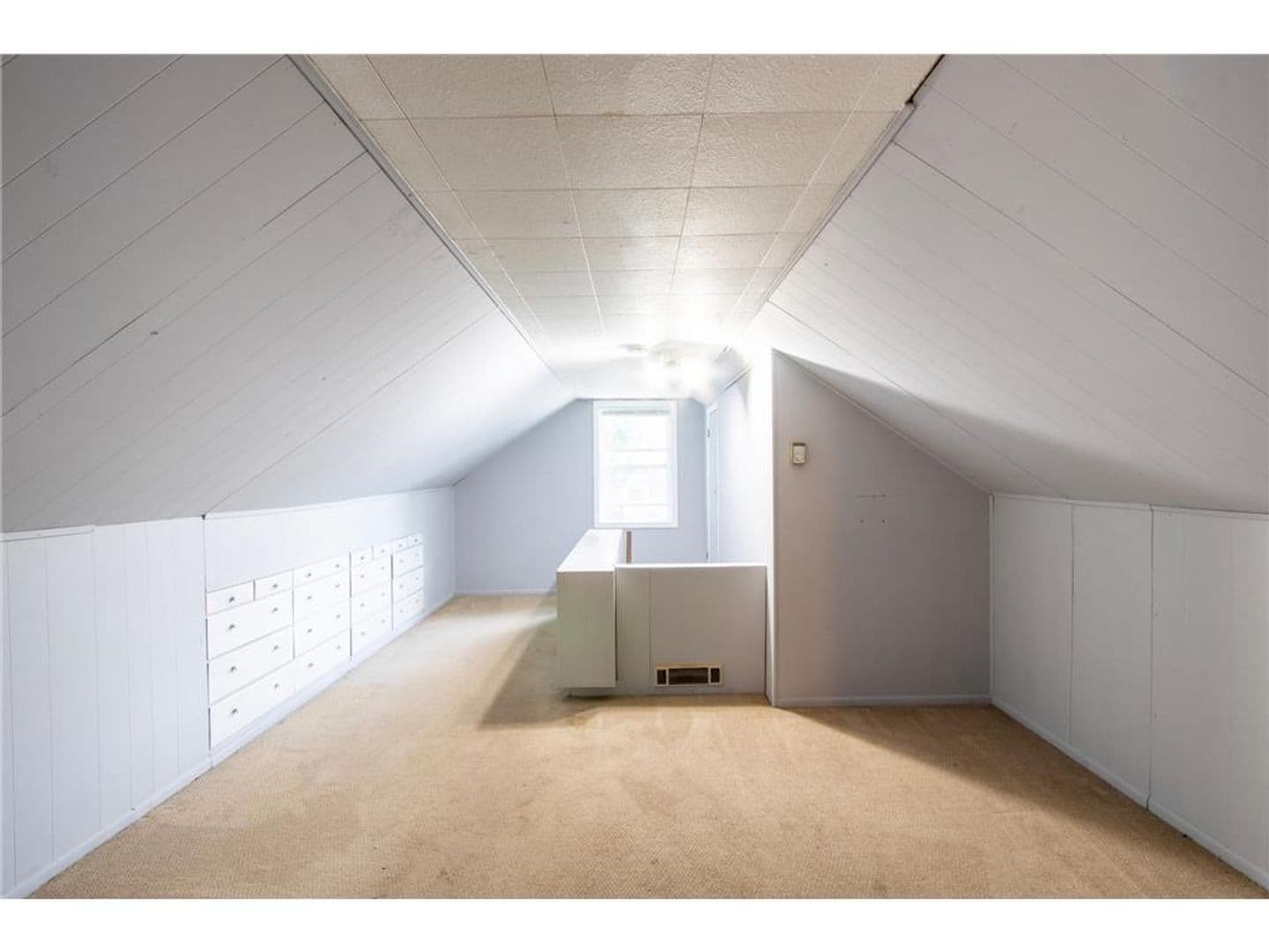 St. Paul House: 1583 Jefferson Ave