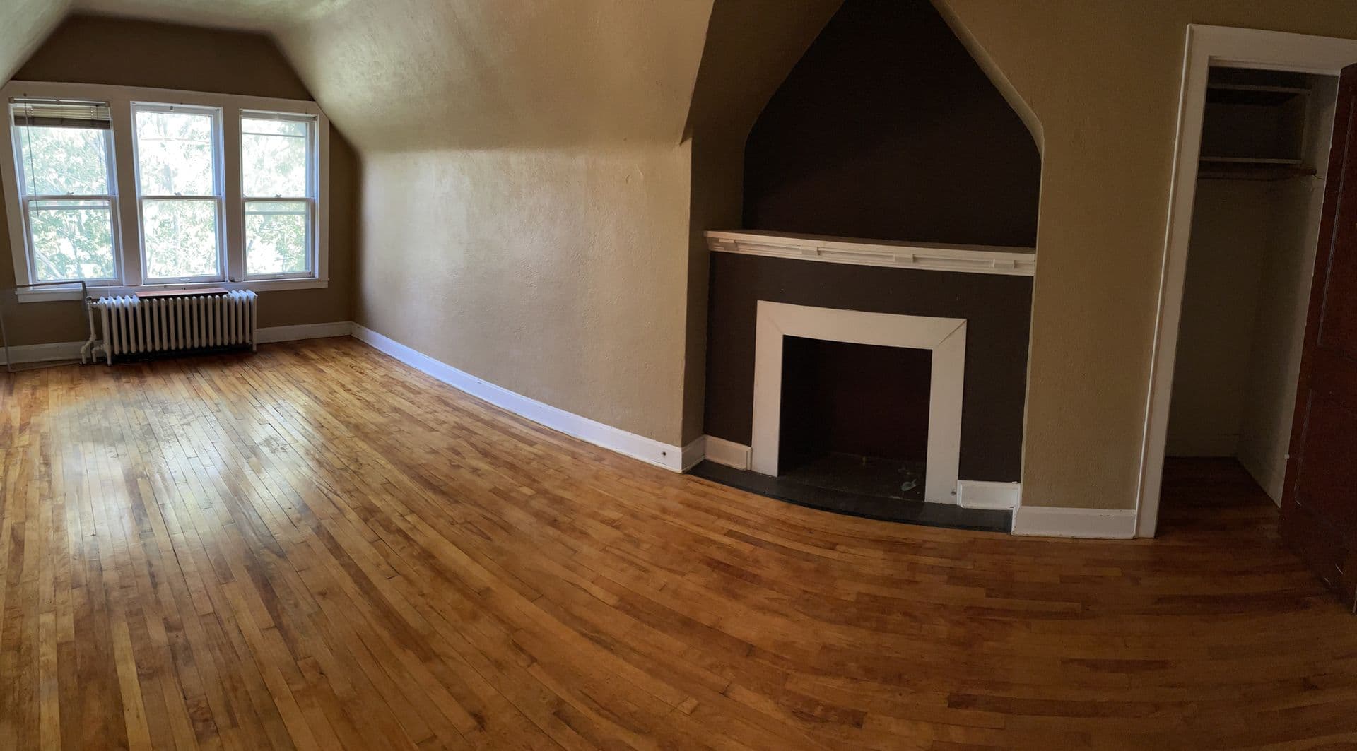 Minneapolis Apartment: 628 4th St SE