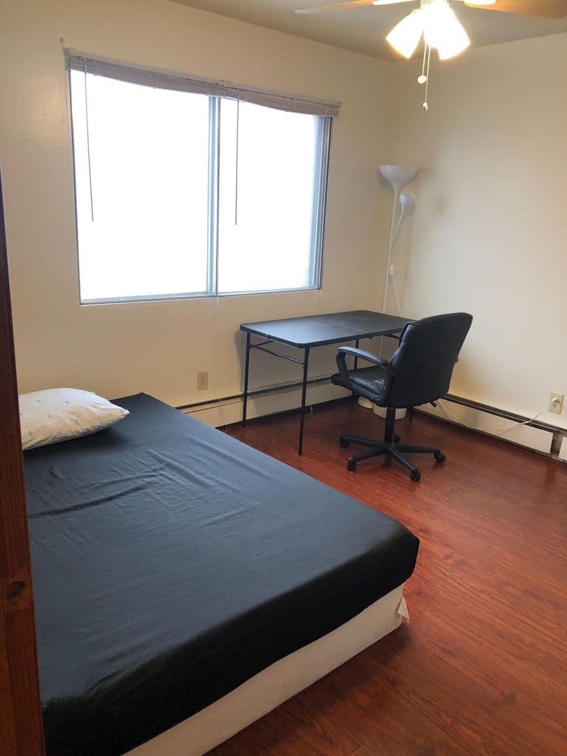 Minneapolis Apartment: 720 6th Ave SE