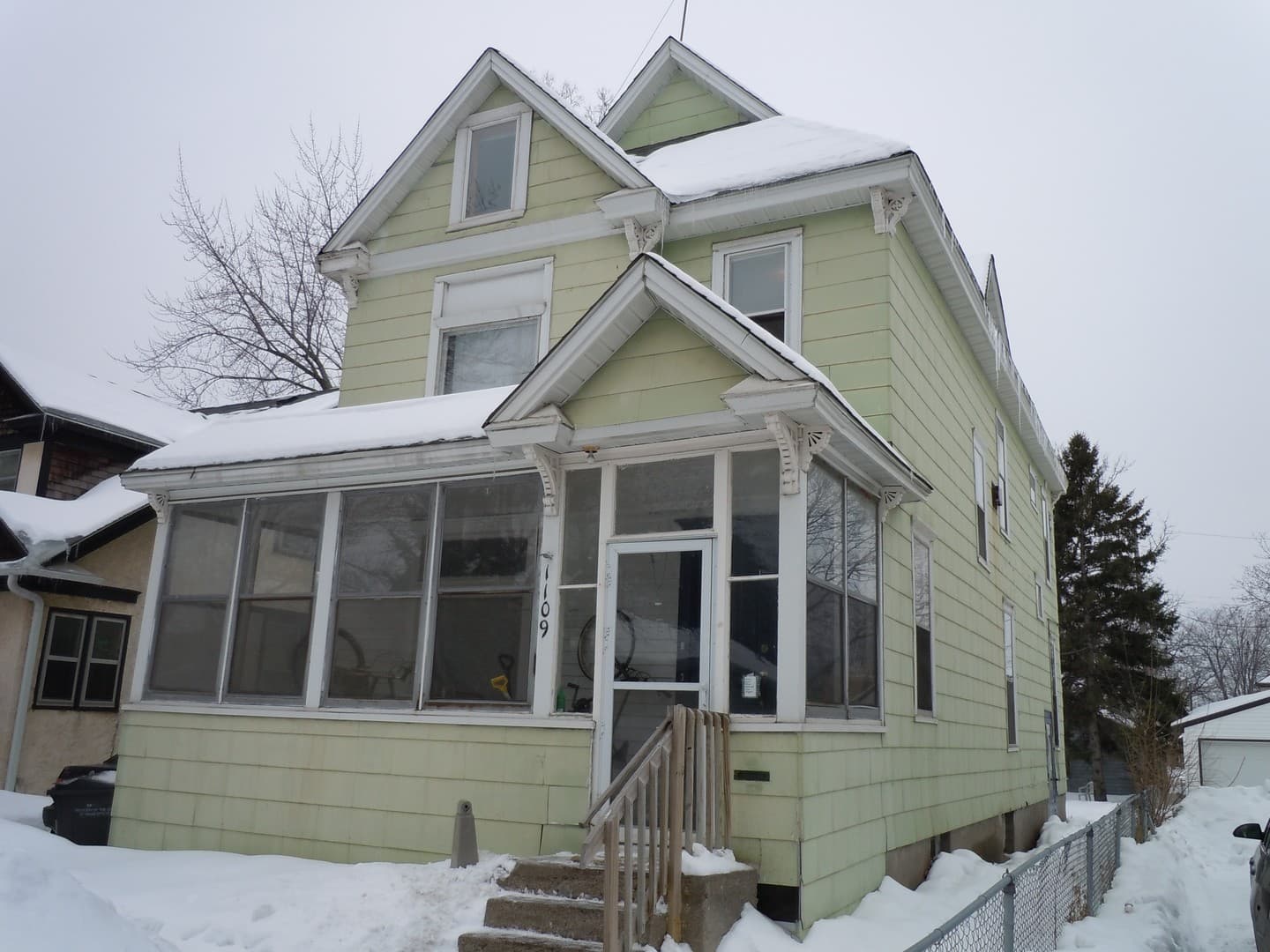 Minneapolis Apartment: 1109 13th Ave SE