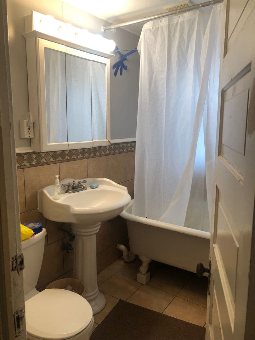Minneapolis Apartment: 1231 8th St SE
