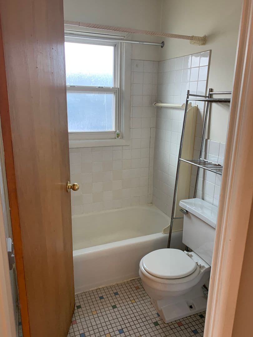 Minneapolis Apartment: 330 8th St SE