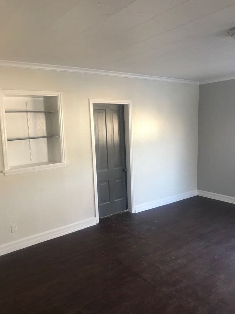 Minneapolis Apartment: 415 4th St SE