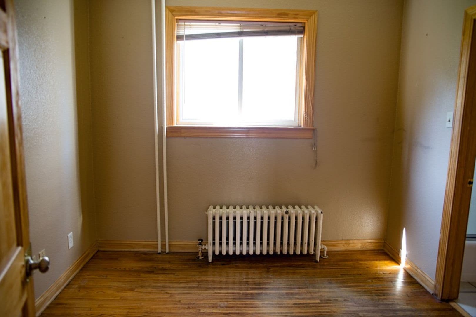 Minneapolis Apartment: 825-27 15th Ave SE