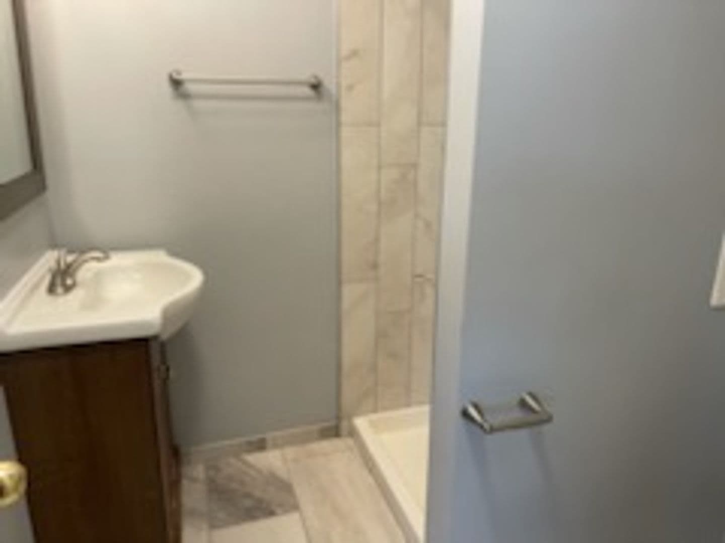 Minneapolis Apartment: 860 10th Ave SE