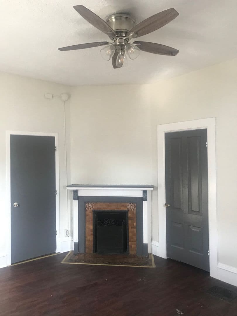 Minneapolis Apartment: 415 4th St SE