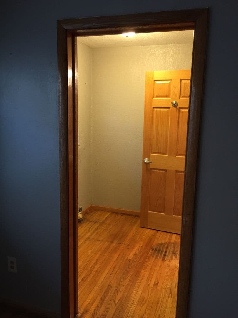 Minneapolis Apartment: 319 8th St SE
