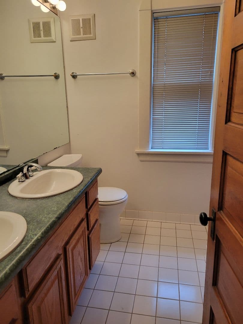 St. Paul House: 1633 Van Buren Ave