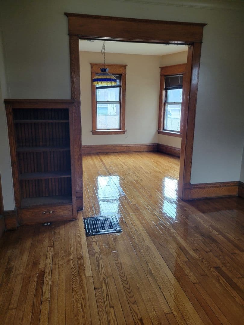 St. Paul House: 1633 Van Buren Ave