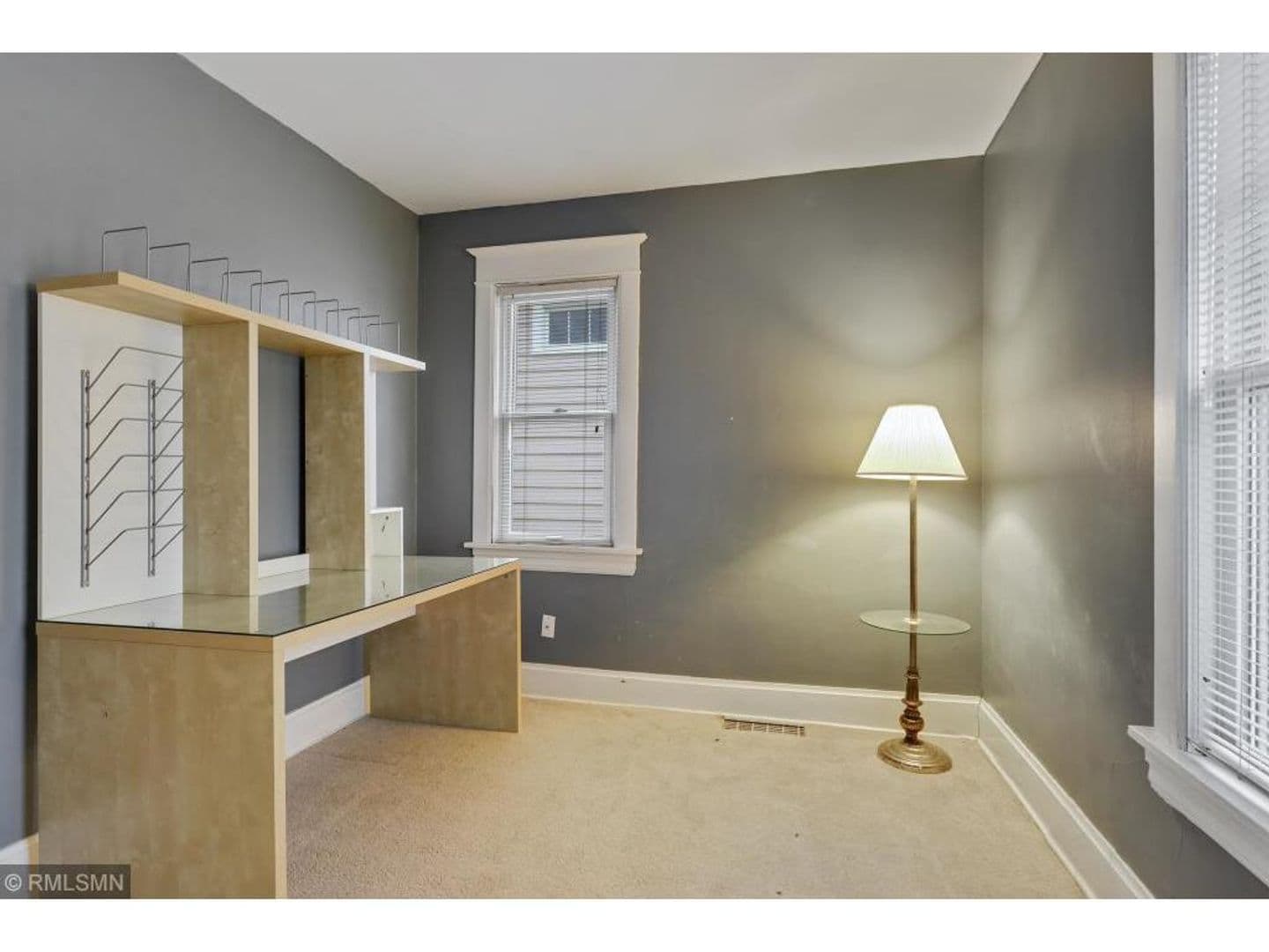 St. Paul Apartment: 1522 Minnehaha Ave W