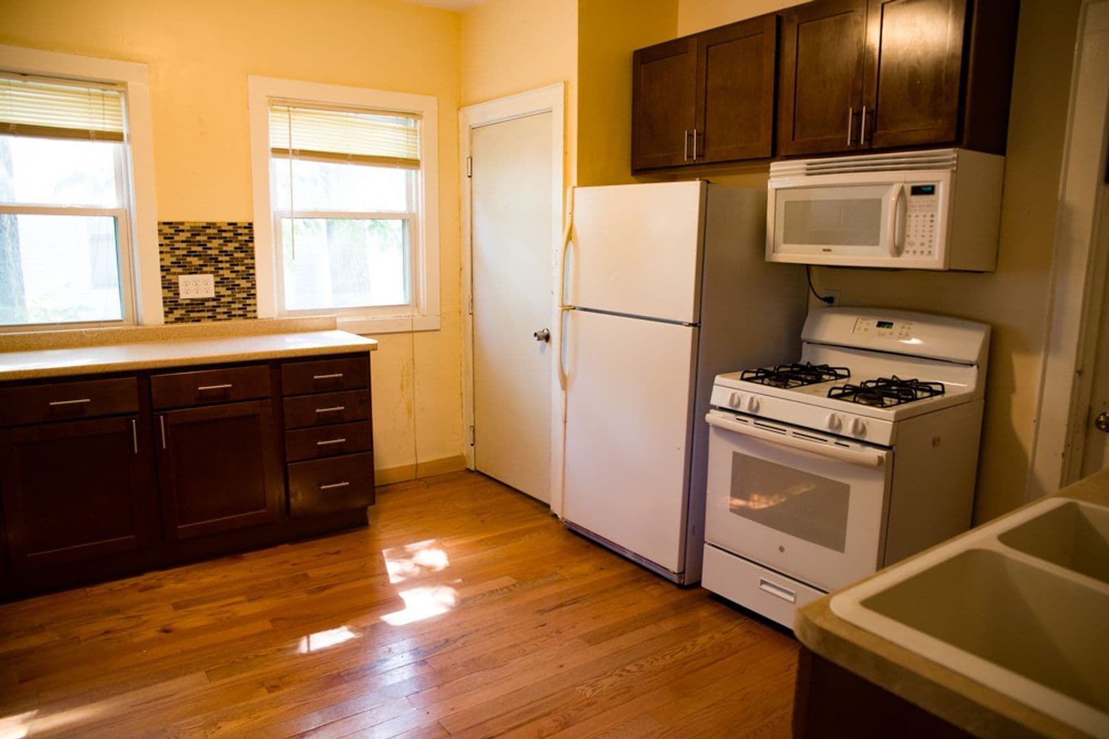 Minneapolis Apartment: 809 6th St SE