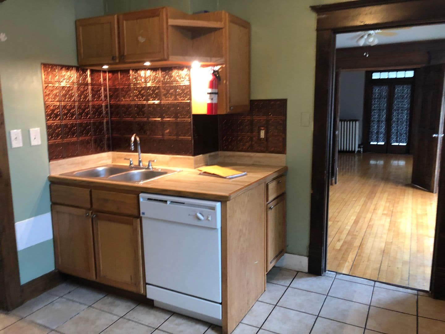 Minneapolis Apartment: 1114-16 14th Ave SE
