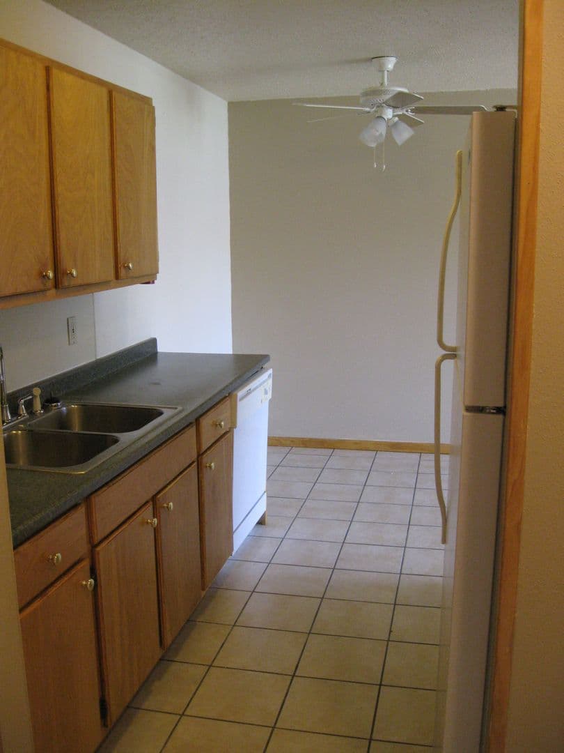 Minneapolis Apartment: 414 7th Ave SE