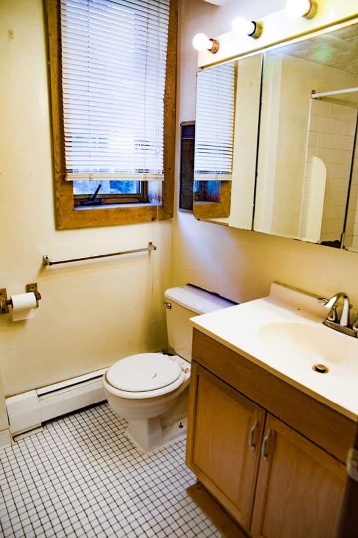 Minneapolis Apartment: 1080 24th Ave SE