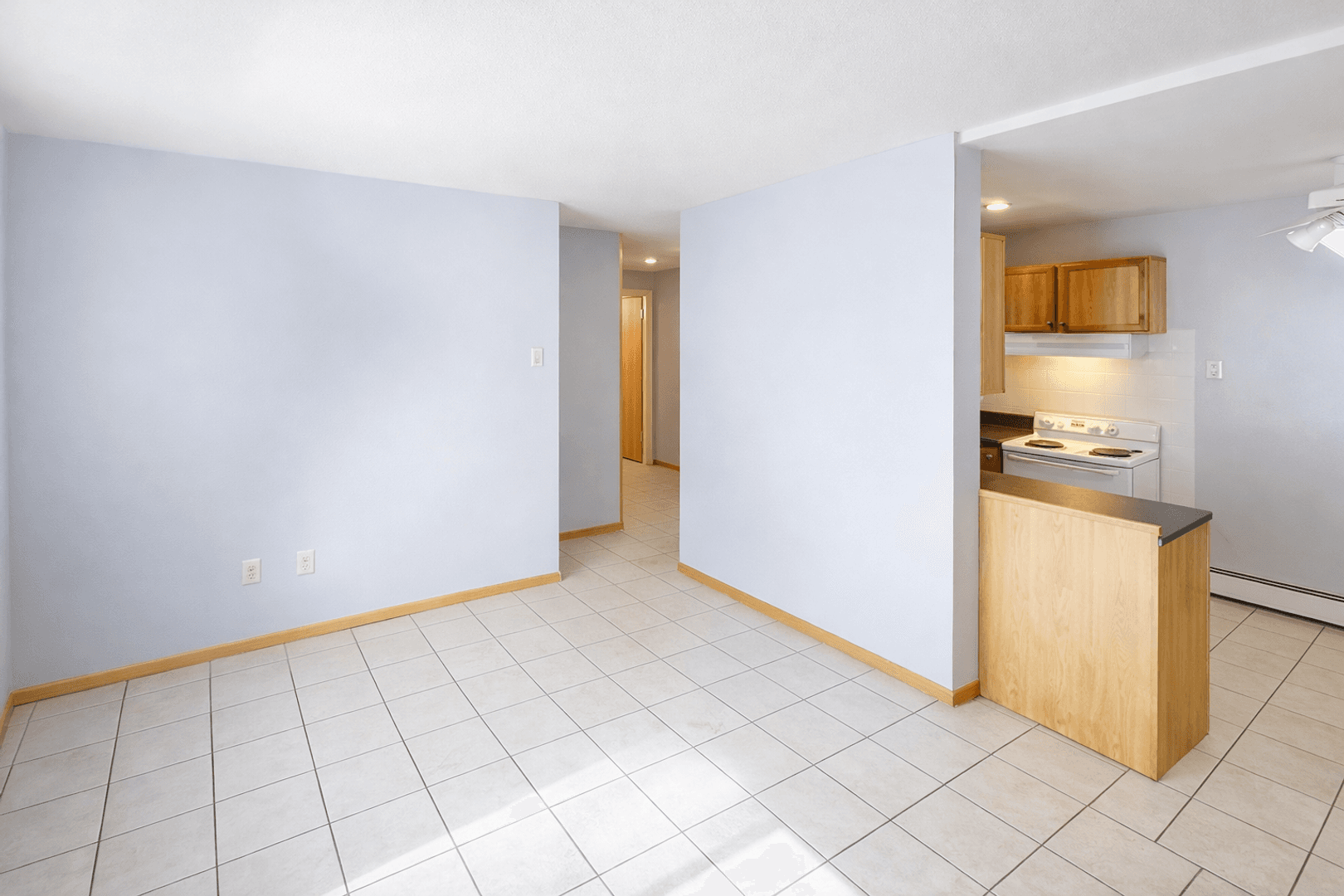 Minneapolis Apartment: 414 7th Ave SE