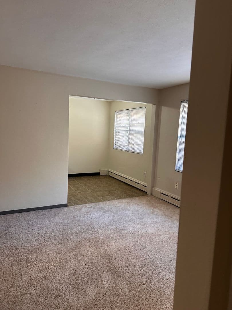 Minneapolis Apartment: 318 8th Ave SE