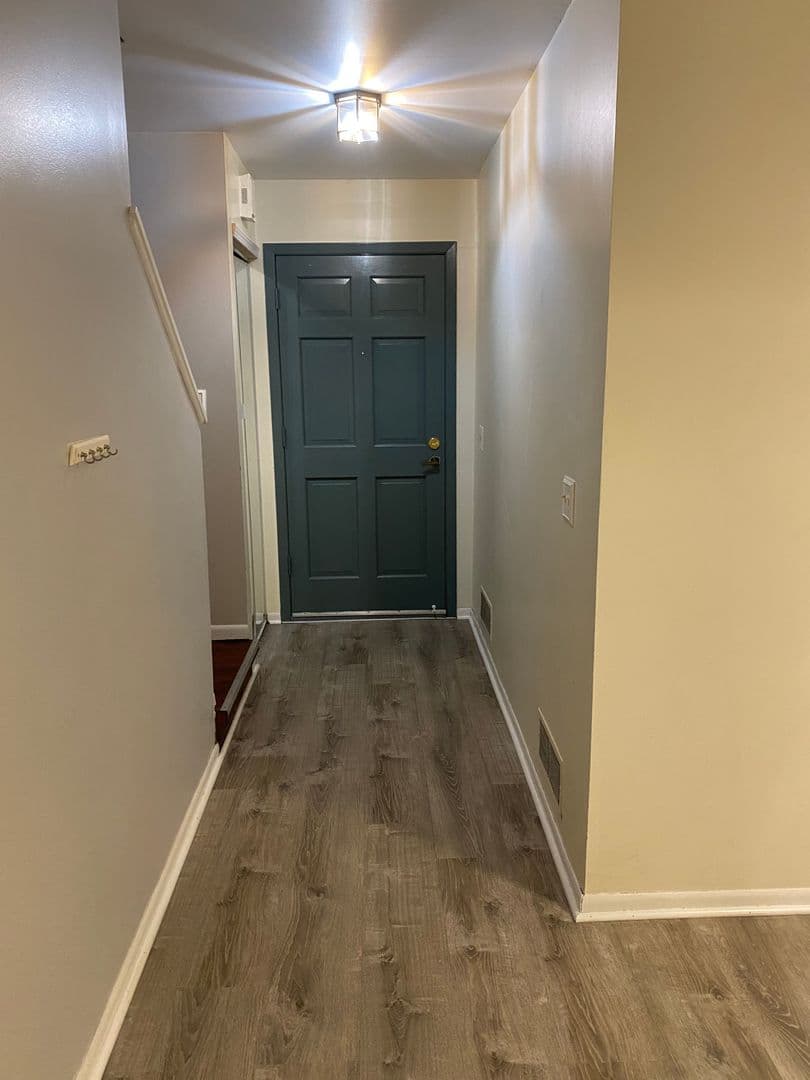 Minneapolis House: 425 8th Ave SE