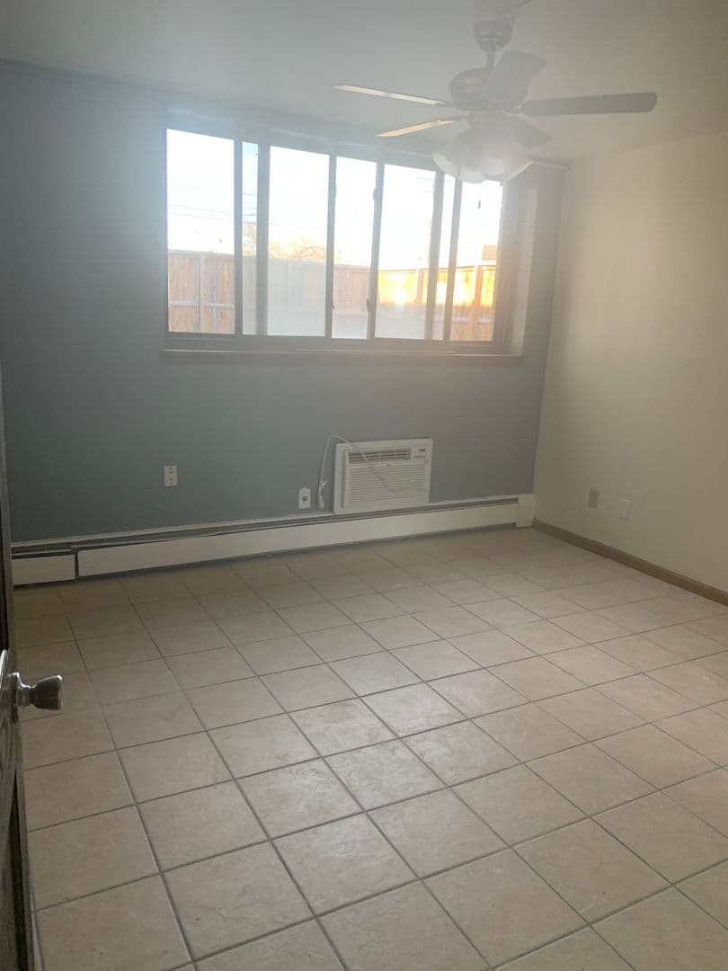 Minneapolis Apartment: 904-912 21st Ave S
