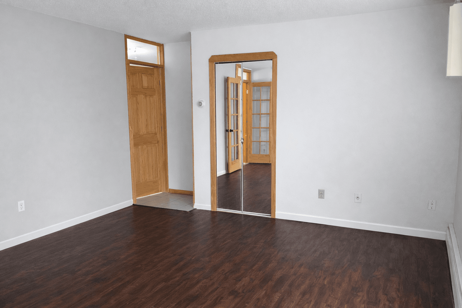 Minneapolis Apartment: 414 7th Ave SE