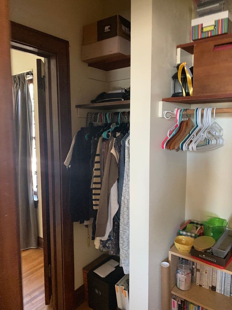 Minneapolis Apartment: 813 University Ave SE