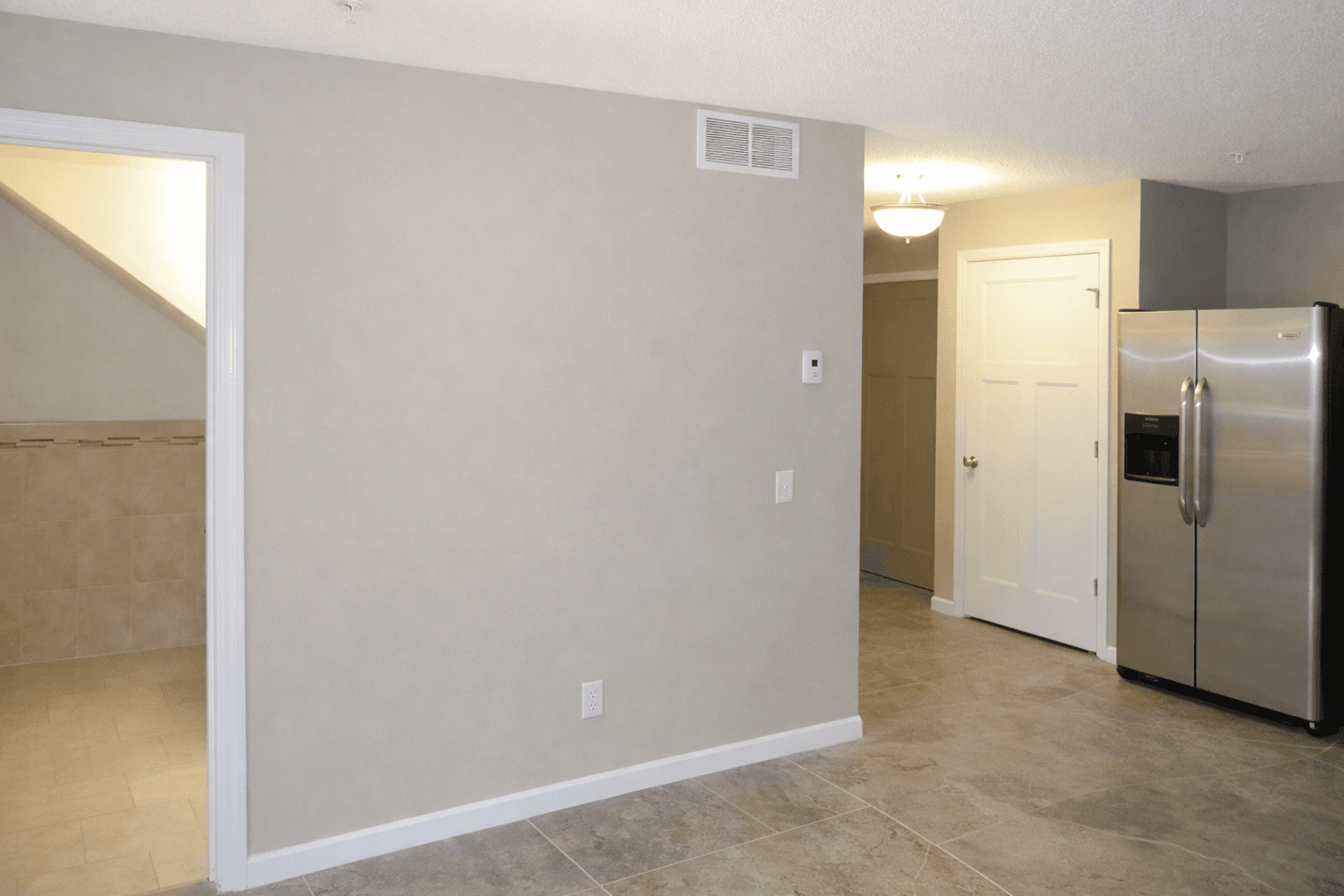 Minneapolis Apartment: 633 Ontario St SE