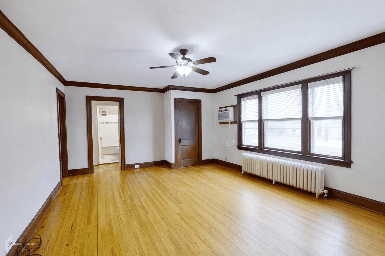 Minneapolis Apartment: 806-08 5th St SE