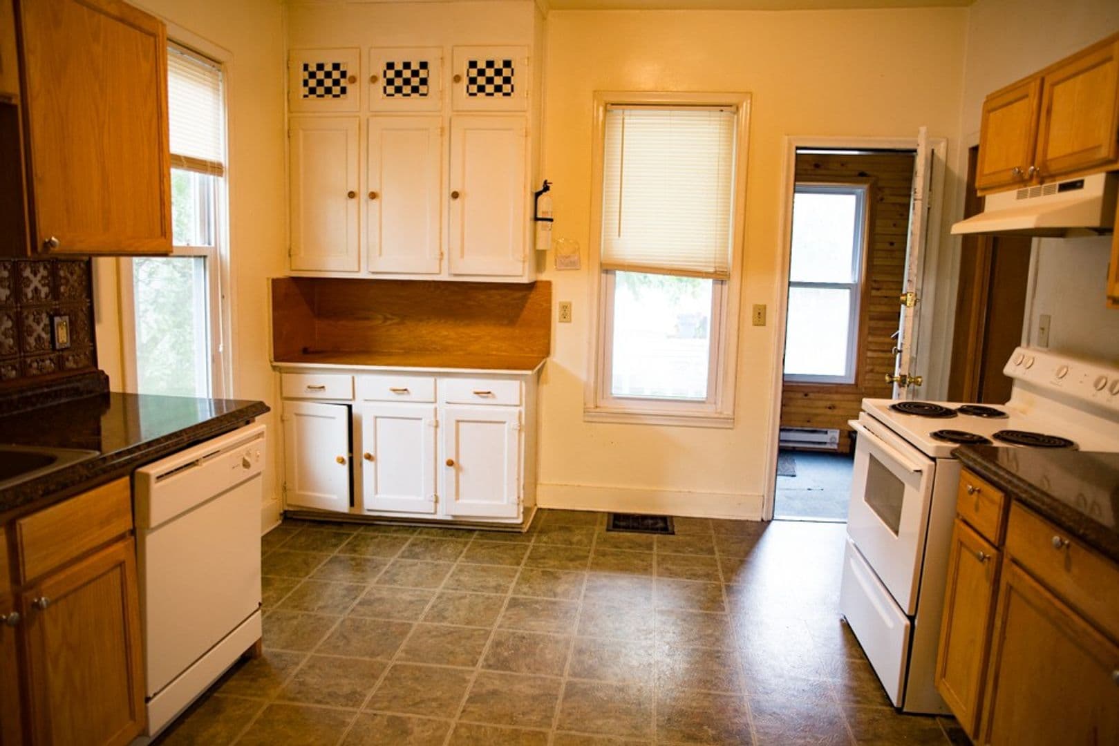 Minneapolis Apartment: 1075 24th Ave SE