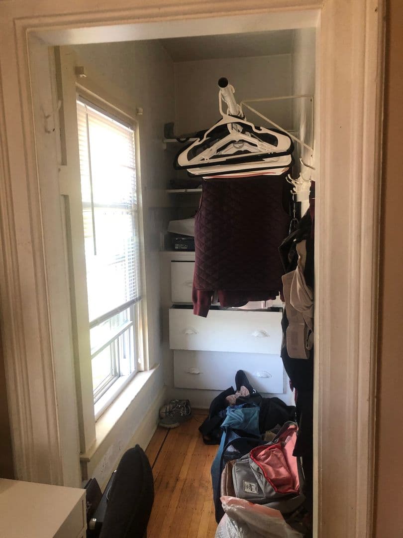 Minneapolis Apartment: 821 6th St SE