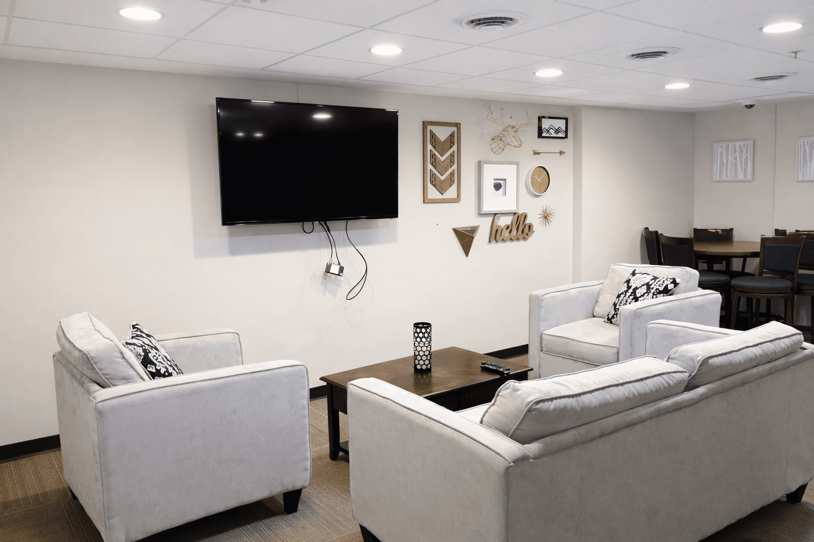 Minneapolis Apartment: 815 13th Ave SE