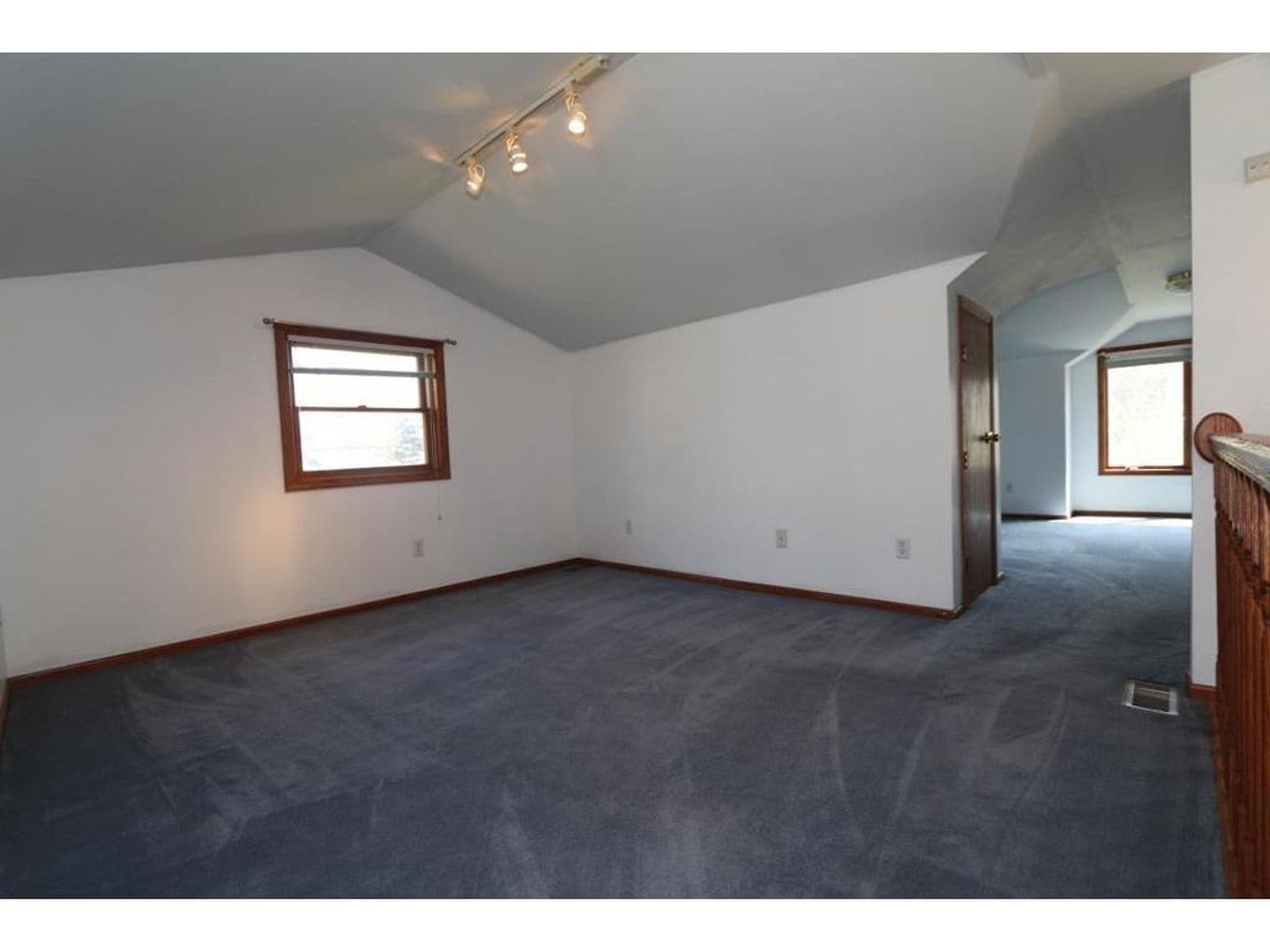 St. Paul House: 818 Aldine St