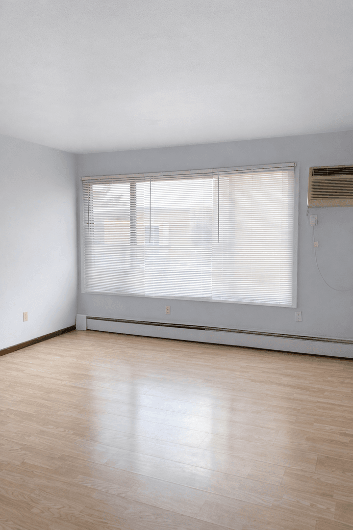 Minneapolis Apartment: 904-912 21st Ave S