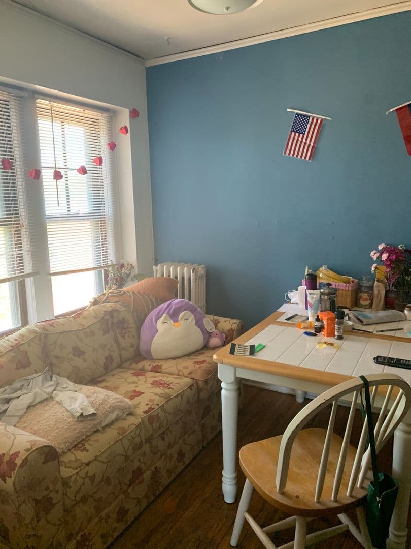 Minneapolis Apartment: 813 University Ave SE