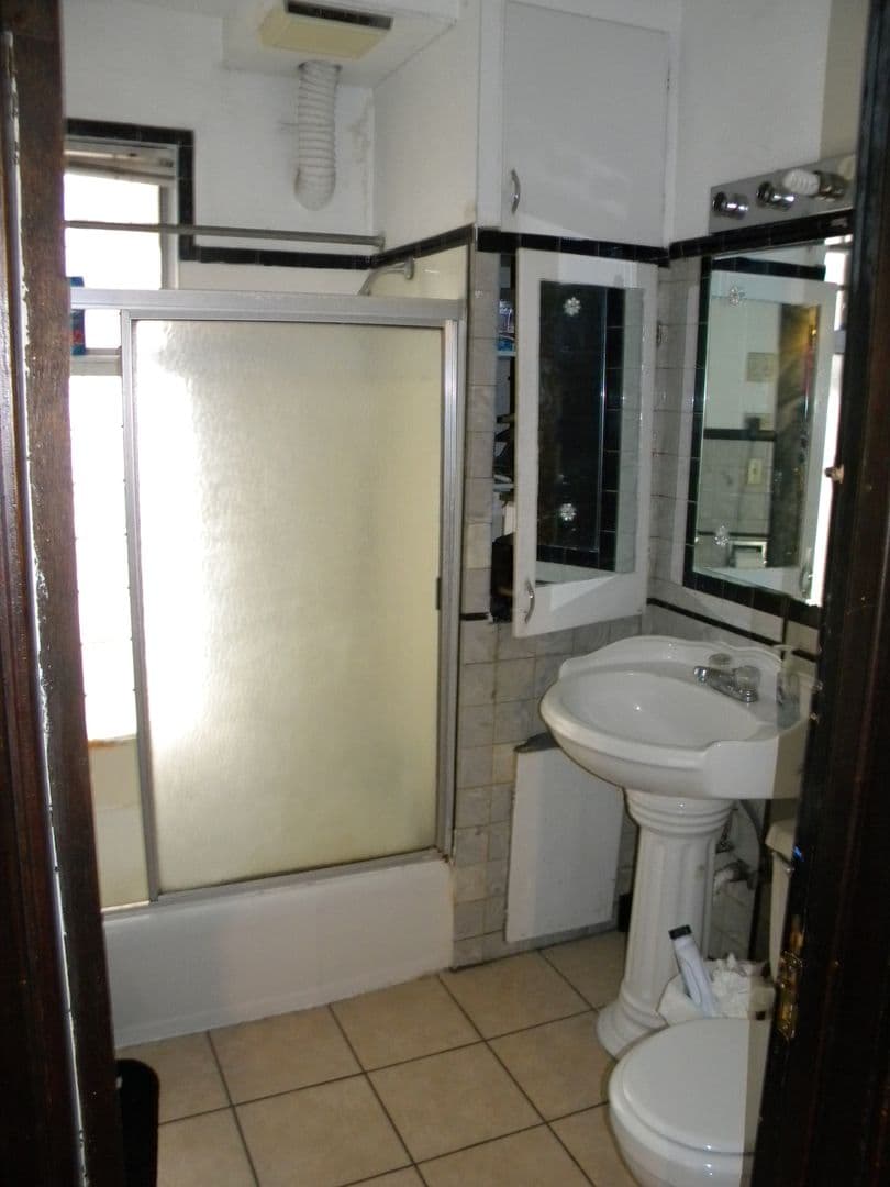 Minnneapolis Apartment: 2717 Delaware St SE