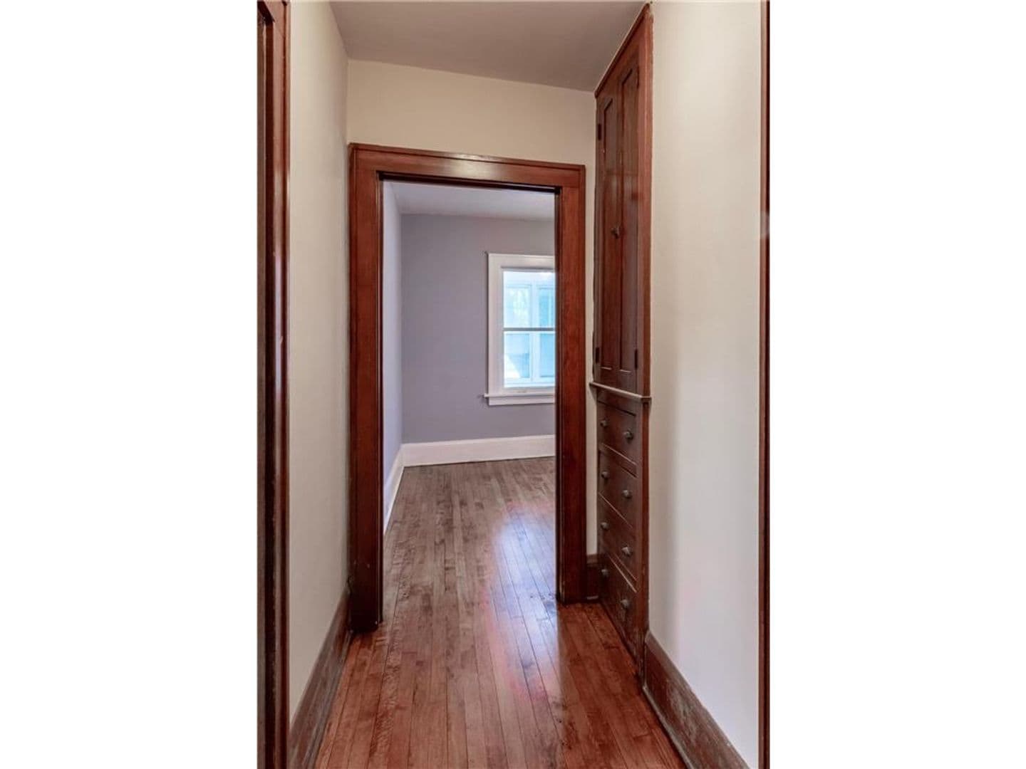 St. Paul House: 1583 Jefferson Ave