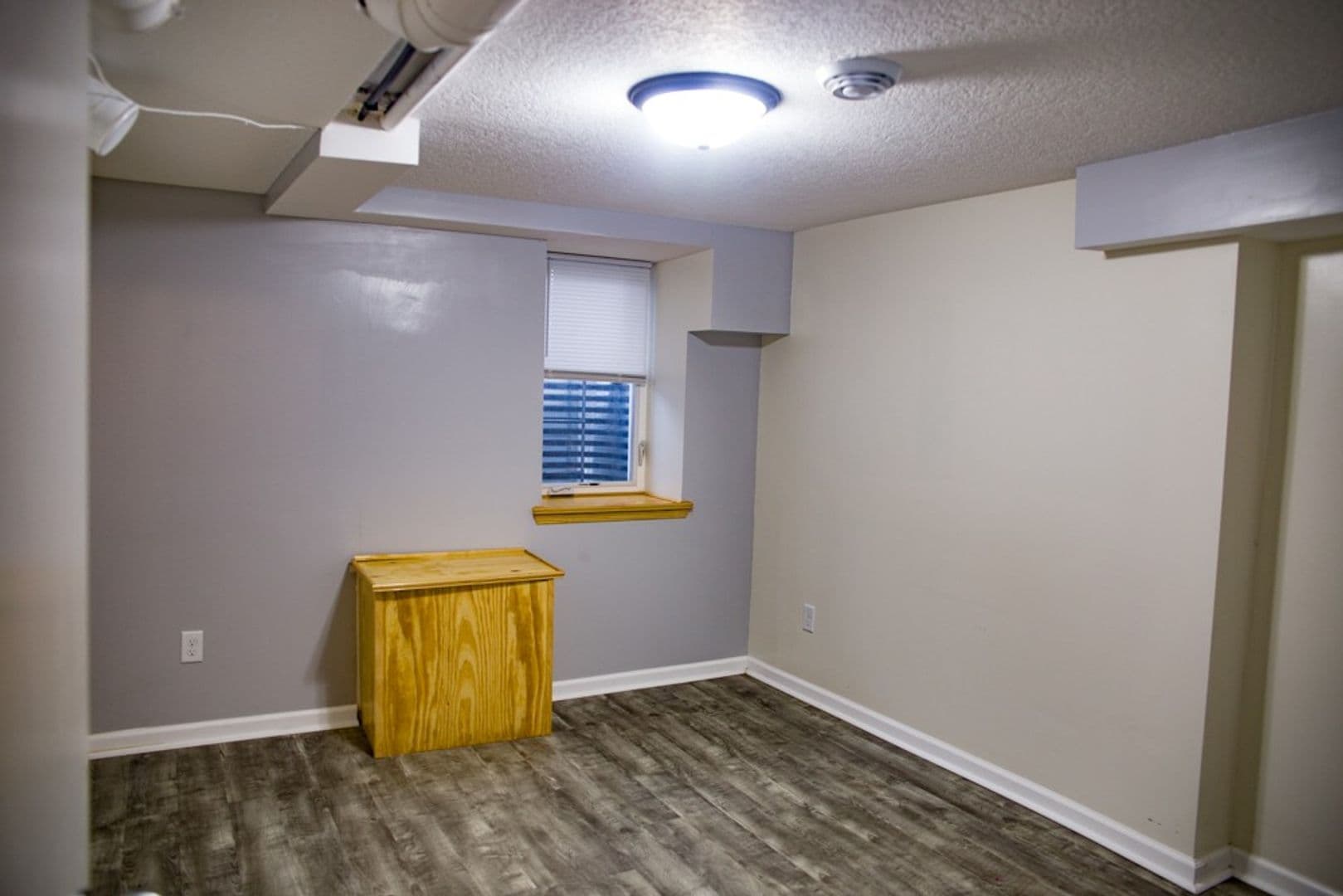 Minneapolis Apartment: 1212 Como Ave SE
