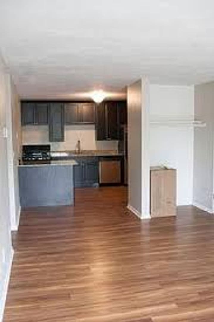 Minneapolis Apartment: 815 13th Ave SE