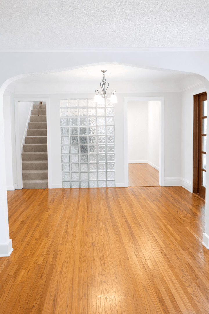Minneapolis House: 4046 Washburn Ave N