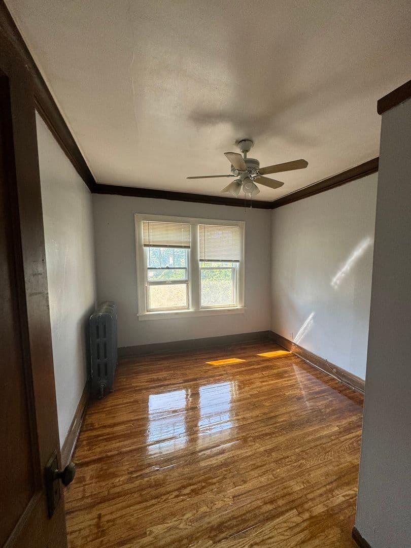 Minneapolis Apartment: 806-08 5th St SE