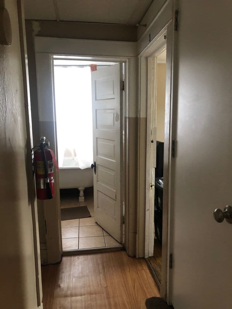 Minneapolis Apartment: 1231 8th St SE