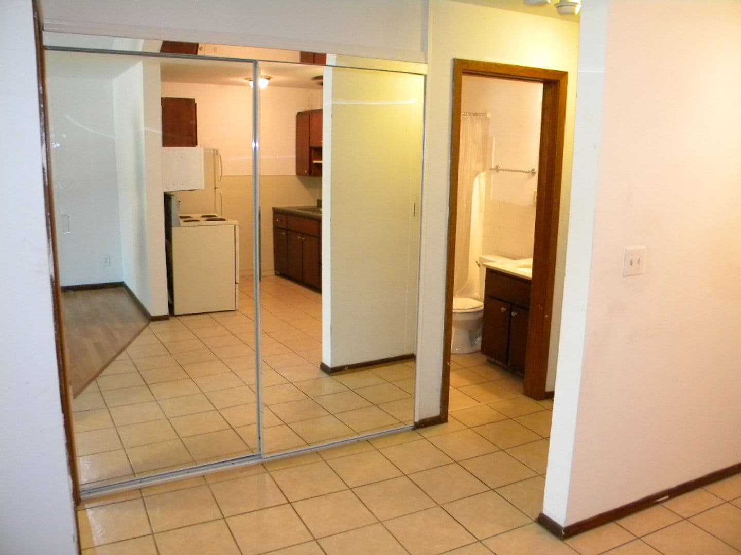 Minneapolis Apartment: 904-912 21st Ave S