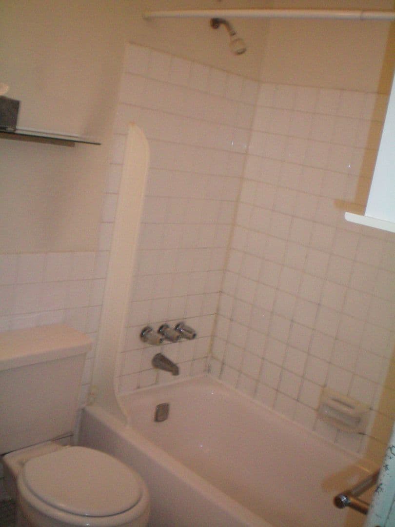 Minneapolis Apartment: 414 7th Ave SE