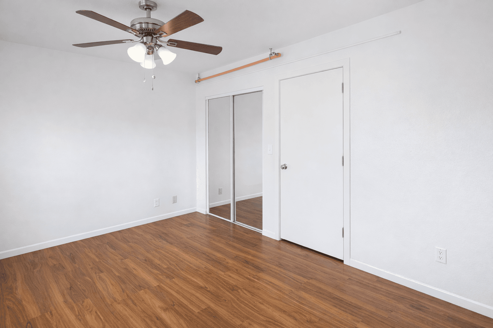 Minneapolis Apartment: 815 13th Ave SE