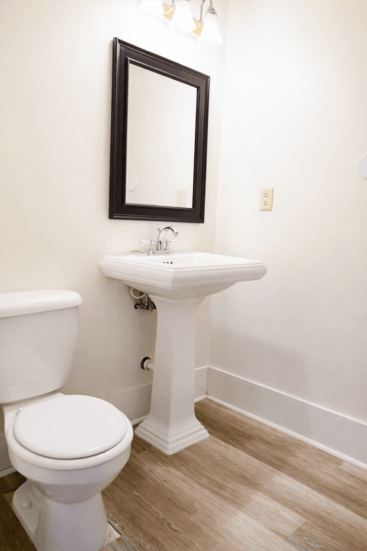 Minneapolis Apartment: 1107 4th St SE