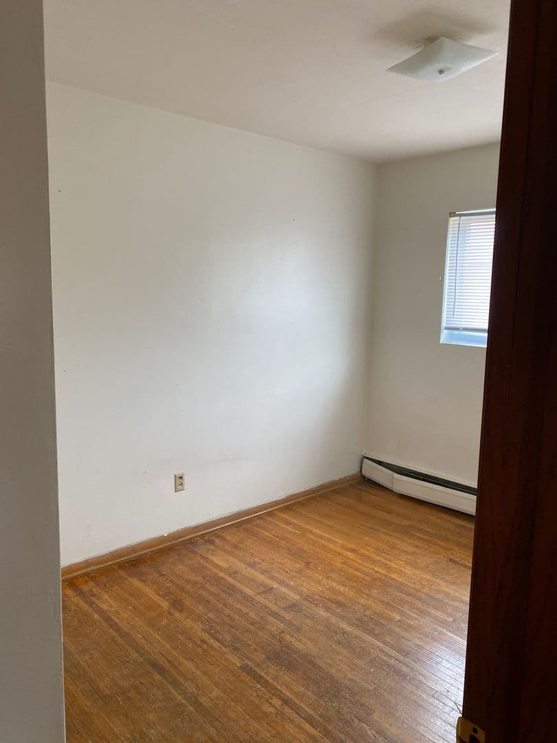 Minneapolis Apartment: 1823 Ulysses St NE