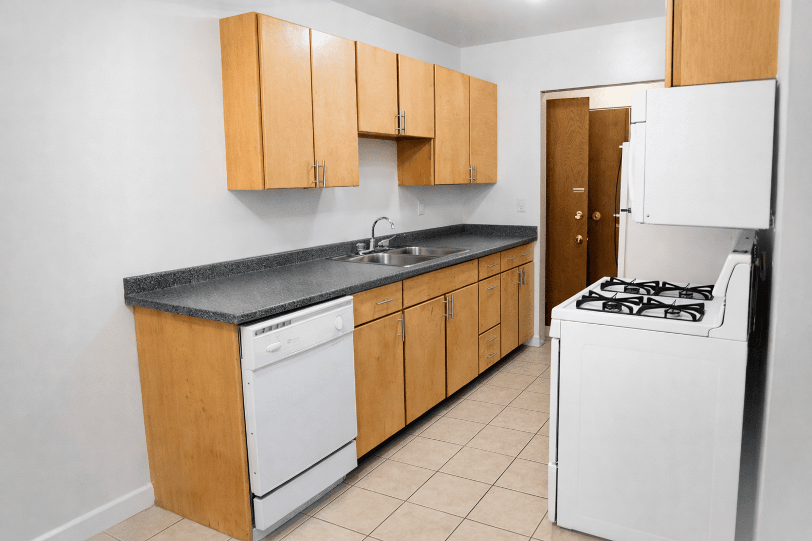 Minneapolis Apartment: 800 University Ave SE