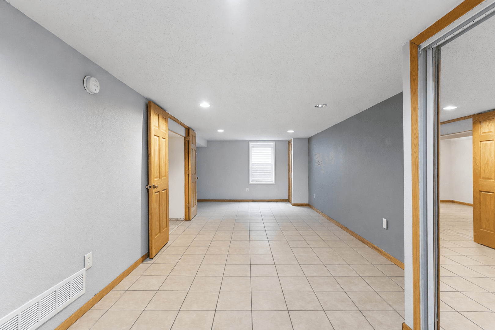 Minneapolis Apartment: 2905 32nd Ave NE