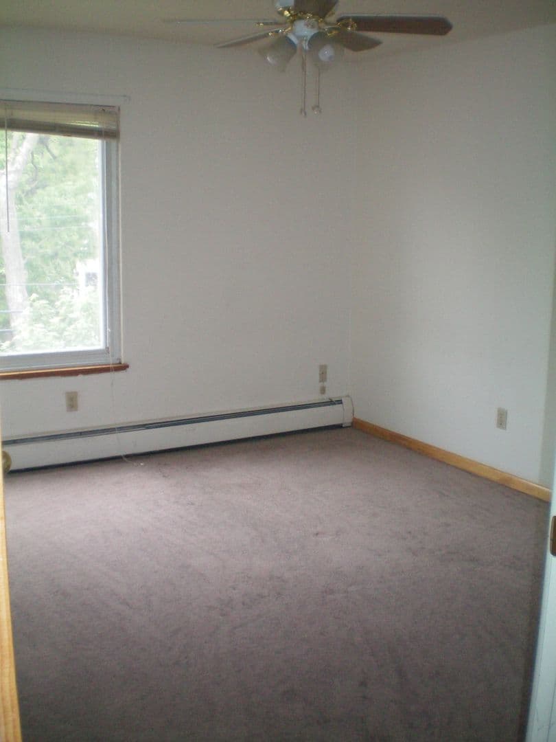 Minneapolis Apartment: 414 7th Ave SE